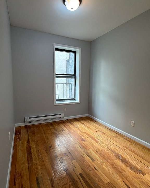 2nd image of 136 Rockaway Pkwy APT 1