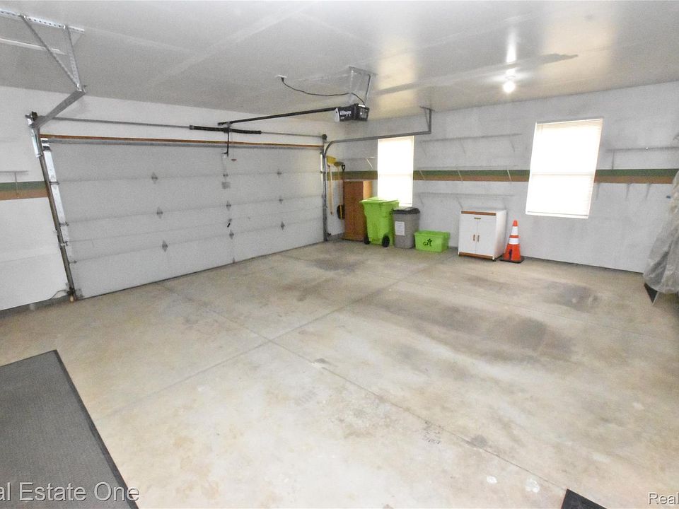 169 S Vista, photo 22