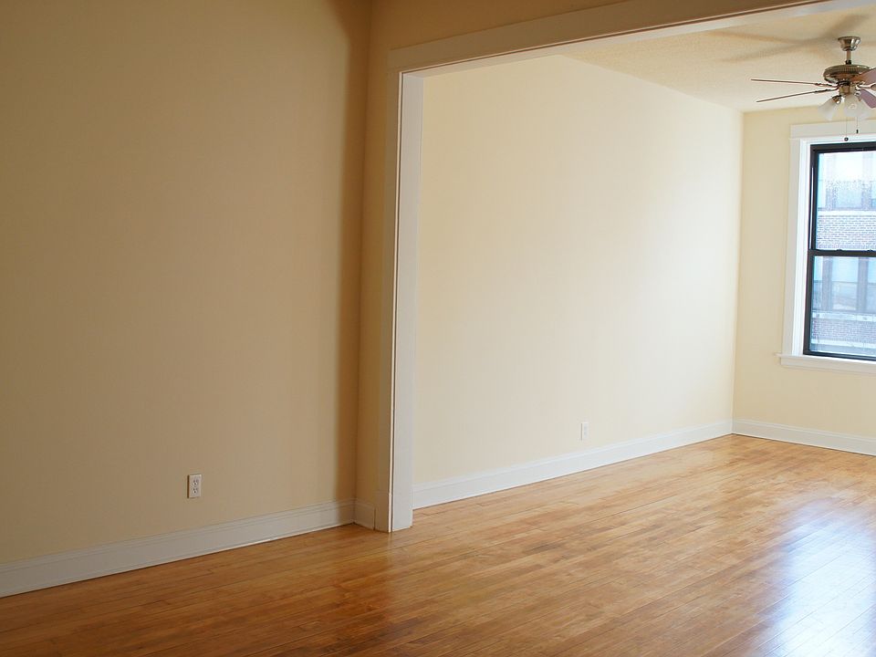 1st image of 2645 N Milwaukee Ave #1