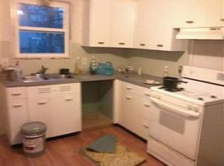 1818 Reyburn Rd, Cleveland, OH 44112