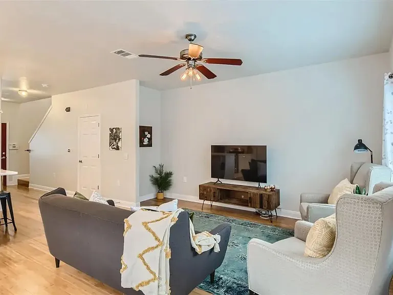 311 Blackson Ave #A — Photo 6