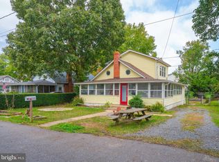 1196 Maple Ave, Shady Side, MD 20764