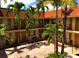 515 S Sequoia Dr, West Palm Beach, FL 33409