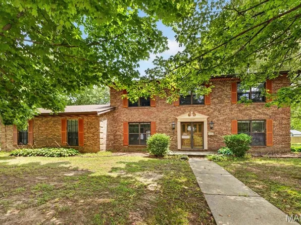 1020 N Smiley St, O'Fallon, IL 62269