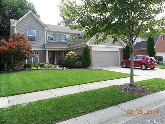 2nd image of 25831 Abbey Dr