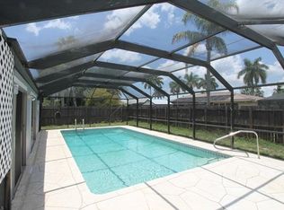 4821 Devon Cir, Naples, FL 34112