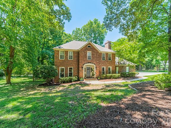 2nd image of 506 Abbotsford Ct