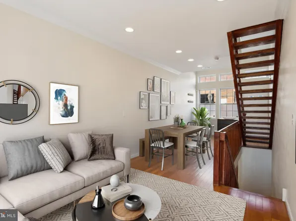 136 W Thompson St, Philadelphia, PA 19122