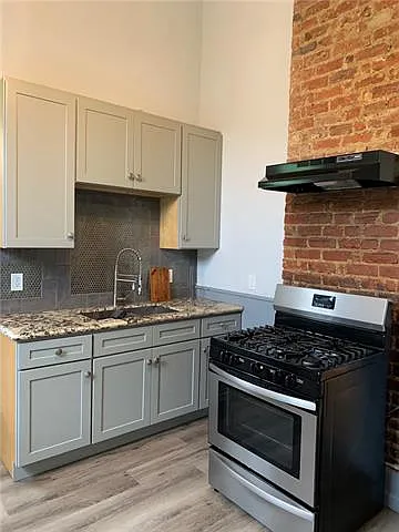 921 N Miro St — Photo 6