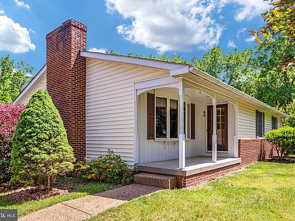 2nd image of 88 Spruce Hill Ln