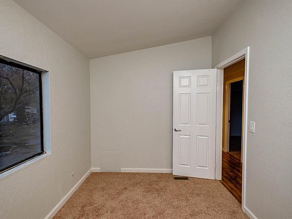 4th image of 19027 Panther Ave