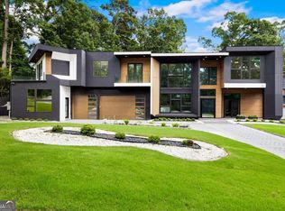 2401 Greenglade Rd NE, Atlanta, GA 30345