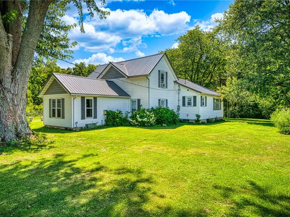 14993 N Bass Lk W, Marshall, IL 62441