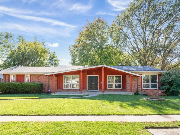 11178 Crickett Hill Dr, Saint Louis, MO 63146