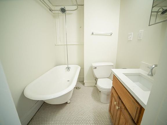 4th image of 4201 Locust St APT 108