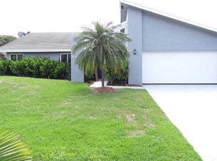 4461 NW 72nd Ave, Lauderhill, FL 33319