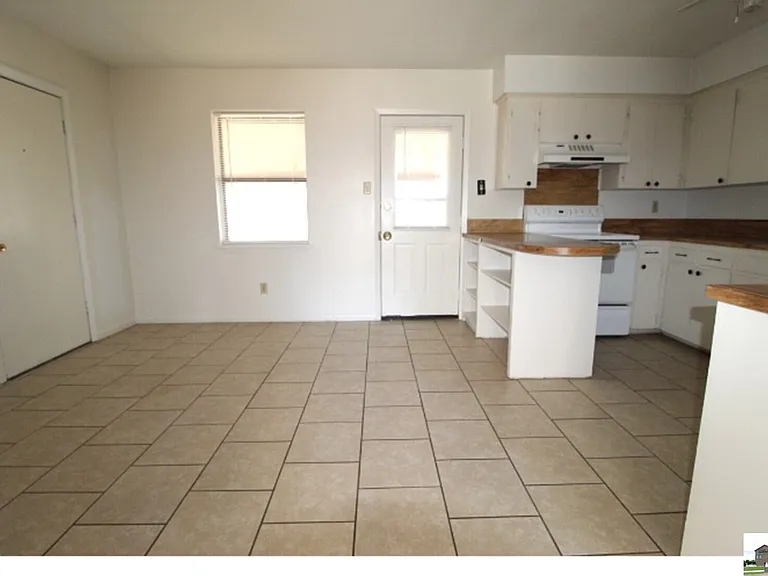 803 Michelle Dr — Photo 27