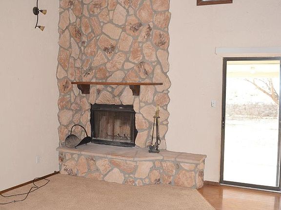 4th image of 3305 Westridge Dr