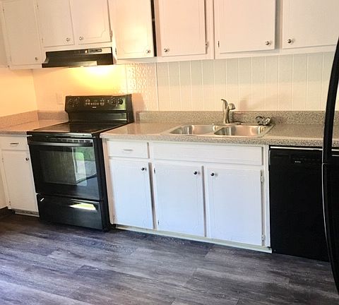 Dishwasher, stove, fridge