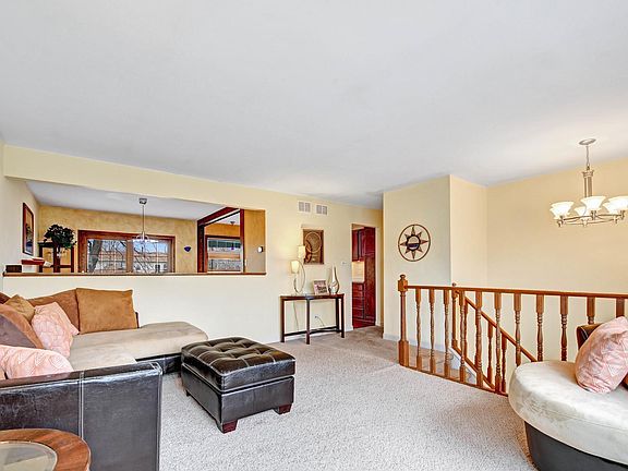 5th image of 7438 Nottingham Dr
