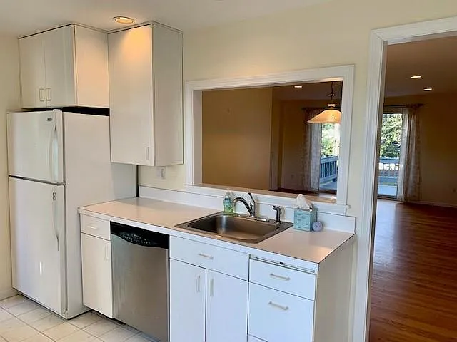 30 Lucille Pl — Photo 4