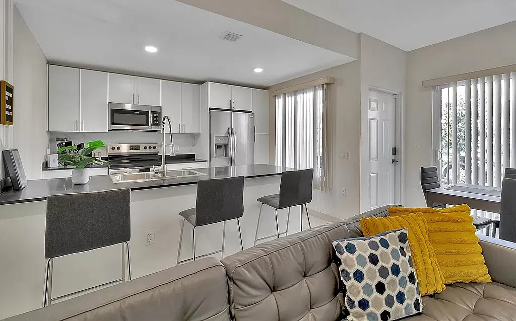 25882 SW 139th Path — Photo 4