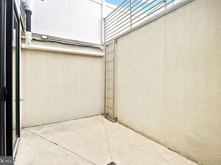 1004 S 17th St #A — Photo 24