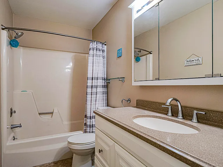 106 Spring Lake Ct #201 — Photo 20