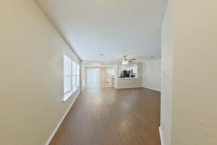 3 bed, 2.0 bath, 1518 sqft, $1,625 — Photo 4