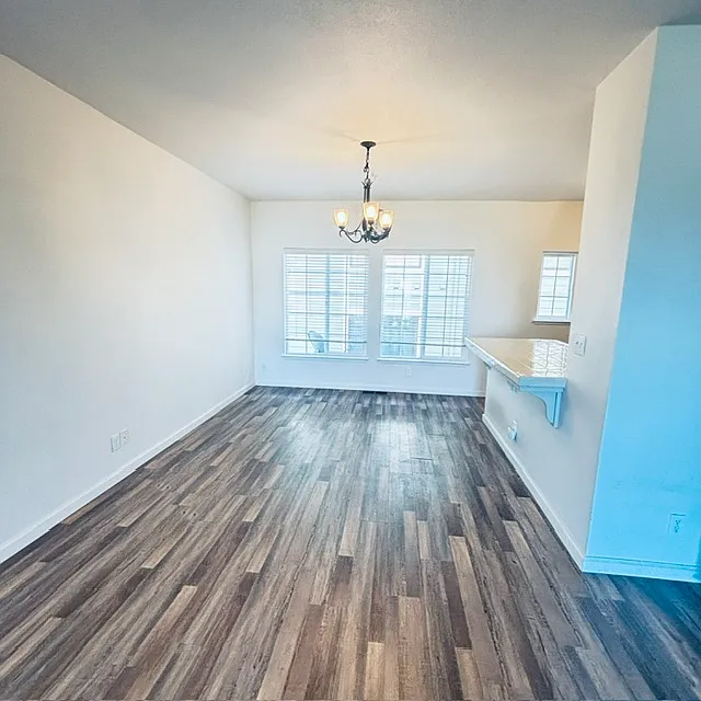 2 bed, 1005 sqft, $3,800 — Photo 3