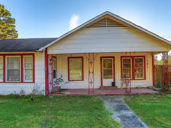 180 S Hearne St, Waskom, TX 75692