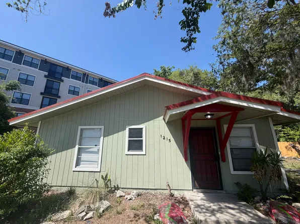 1215 NW 6th Pl, Gainesville, FL 32601
