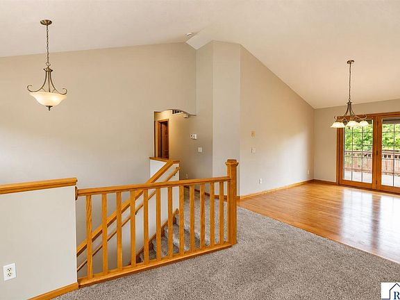5th image of 608 Colodoro Ln
