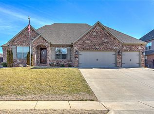 1340 Tuscany Dr, Centerton, AR 72719