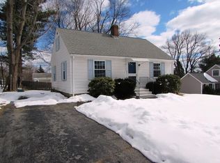 22 Sunny Hill Dr, Worcester, MA 01602