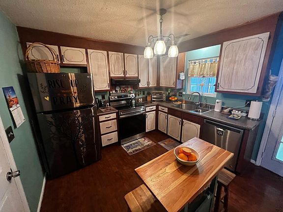 4th image of 8572 Bentwood Dr