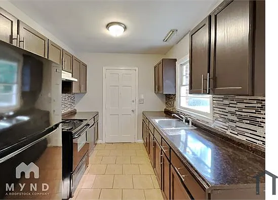 3660 Hill Acres Rd SW — Photo 3