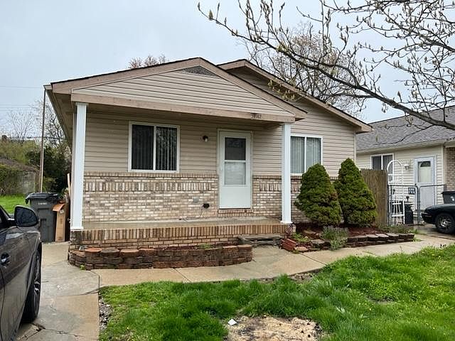 1st image of 34142 Vinita St
