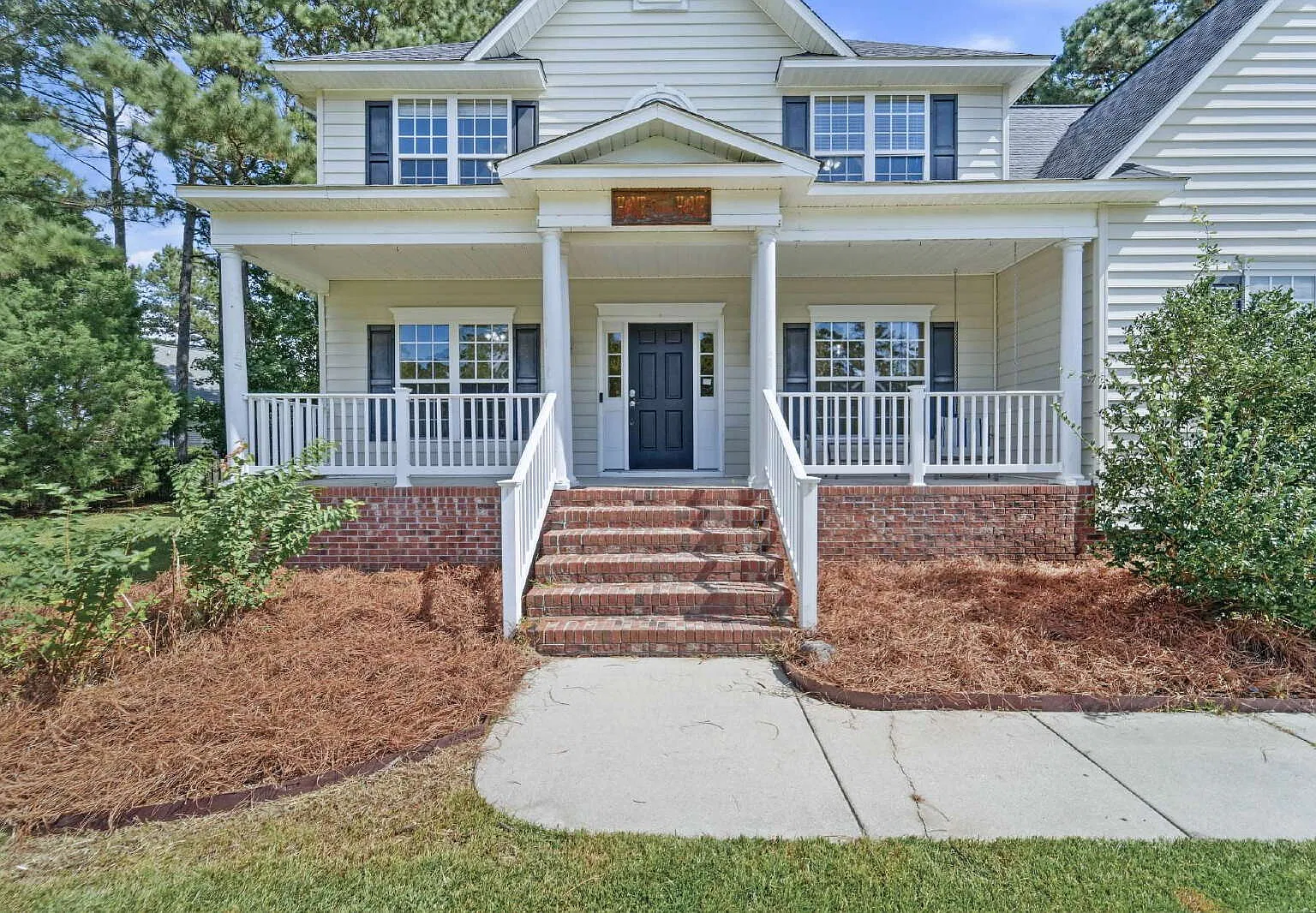 4 bed, 3.5 bath, 2750 sqft, $2,900 — Photo 3