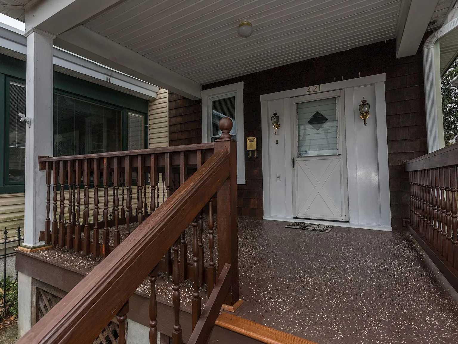 3 bed, 1440 sqft, $1,900 — Photo 2