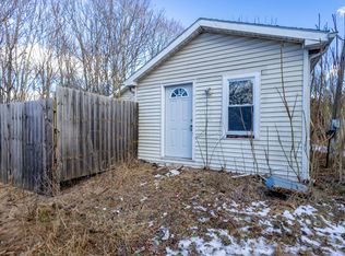 2630 W Temperance Rd, Temperance, MI 48182