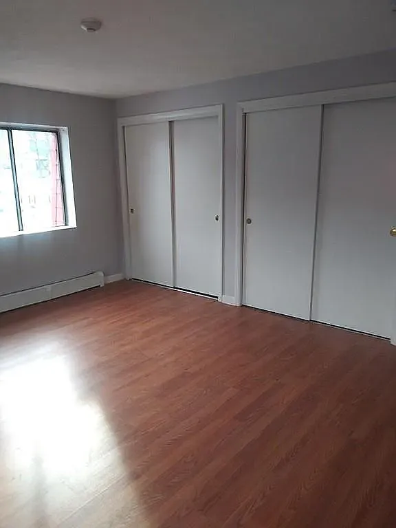 2 bed, 765 sqft, $2,400 — Photo 2