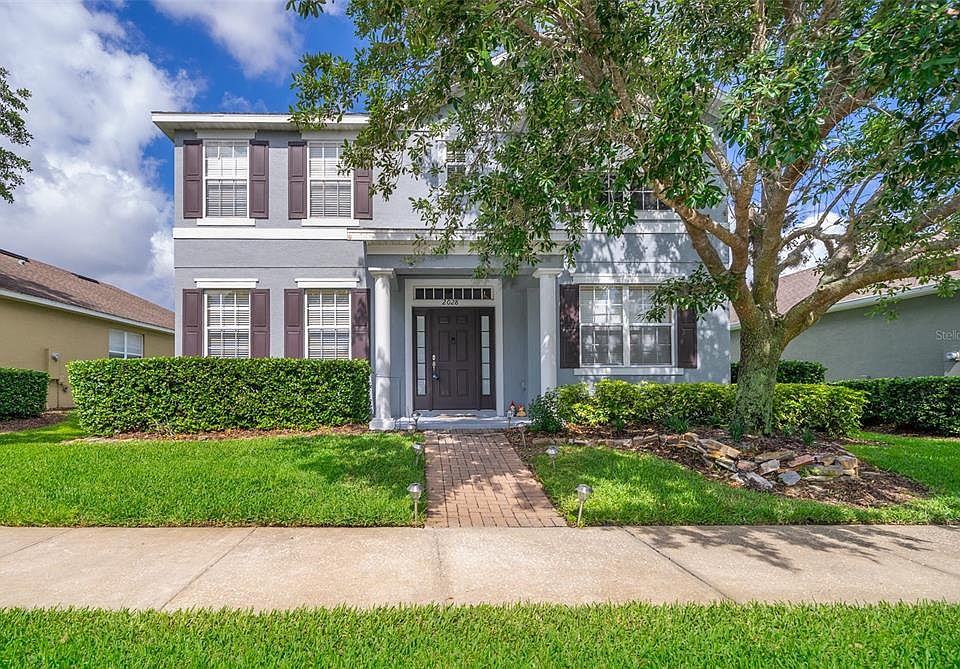 1st image of 2028 Manhattan Ln