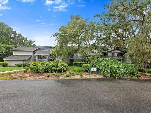 2nd image of 667 Olde Camelot Cir #3255-6