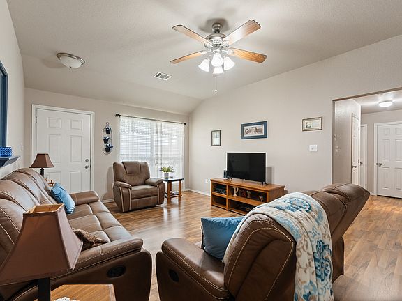 5th image of 1595 Spring Branch Dr