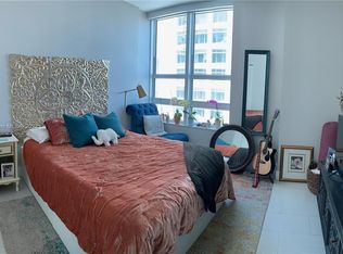 950 Brickell Bay Dr #1904, Miami, FL 33131