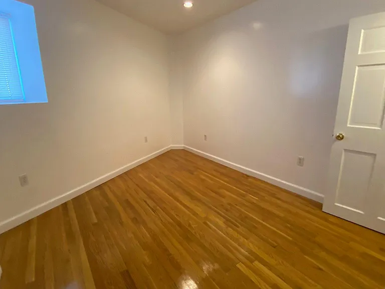 23 Snow Hill St #10 — Photo 6