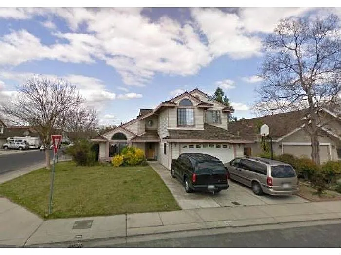 2069 Elwin Way photo 1