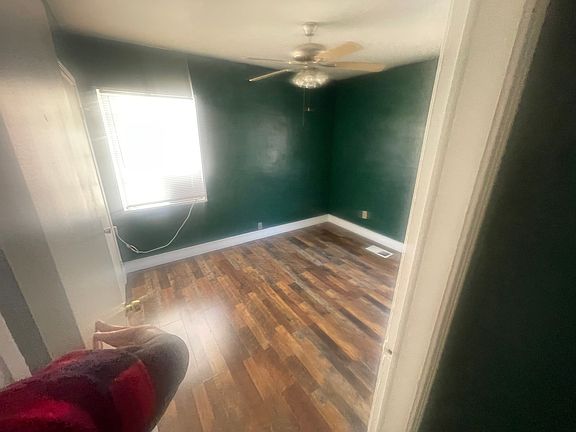 5th image of 852 Reaves St