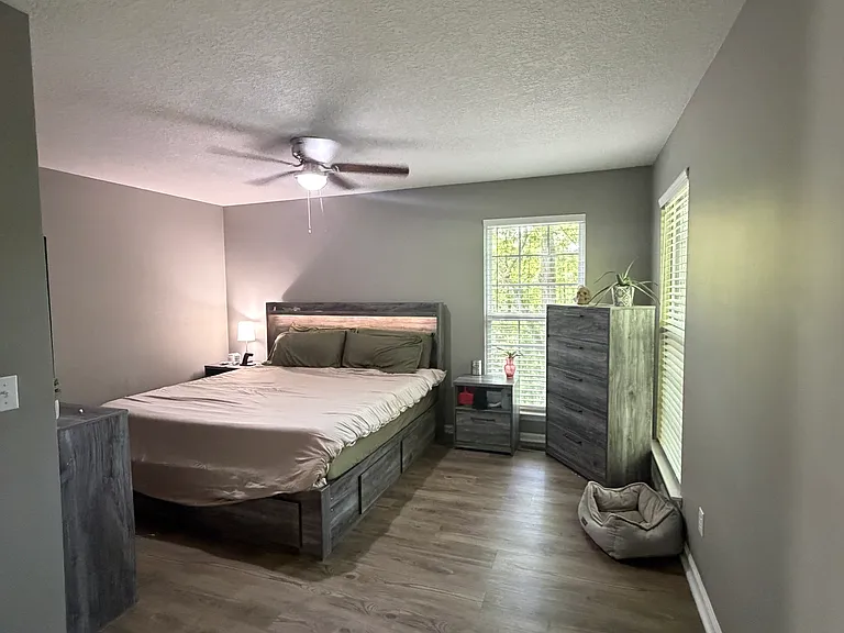 N Ridge Dr — Photo 13